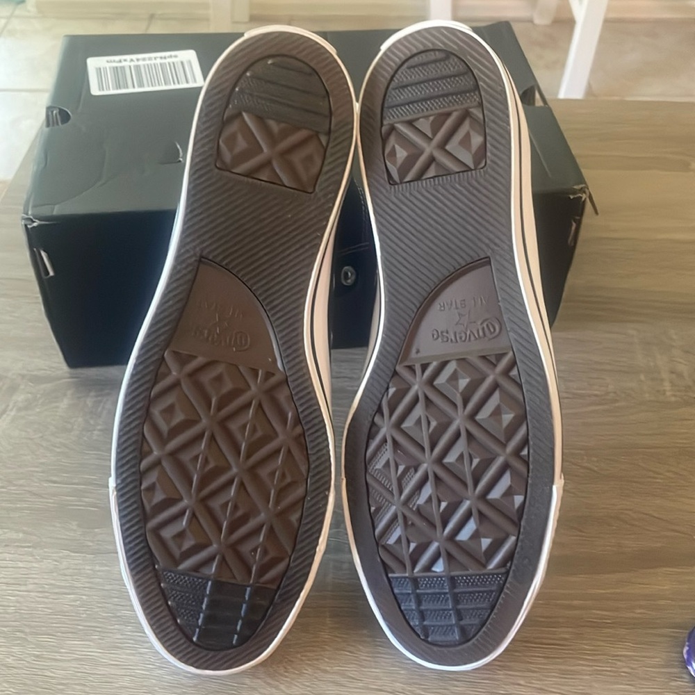 ❇️NWT❇️ Converse Navy Hi Tops - Picture 5 of 9